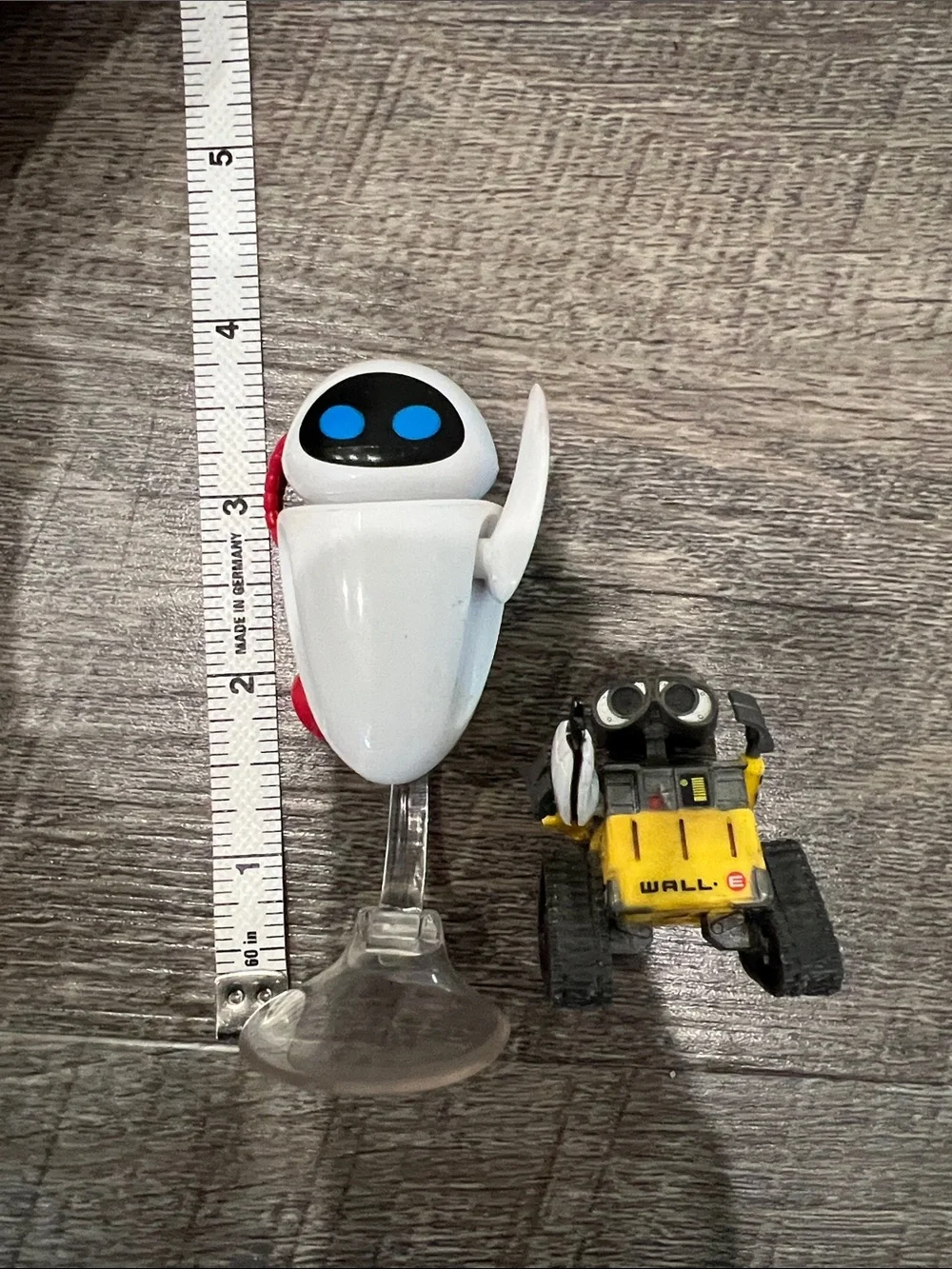 Pixar Wall-E Figurines